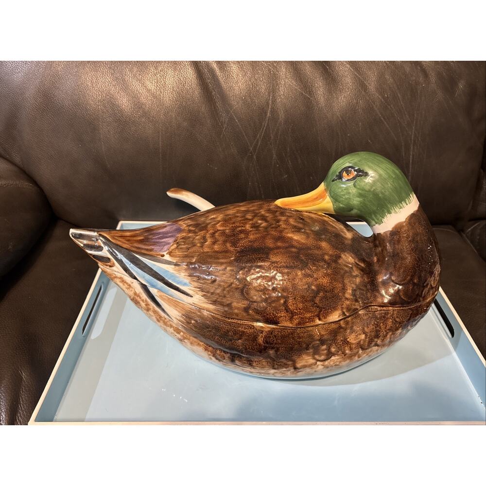 VINTAGE HANDPRINTED IN ITALY LARGE DRAKE MALLARD DUCK SOUP TUREEN OR PUNCH BOWL - Picture 3 of 11